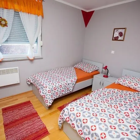 Two-bedroom In Iv
