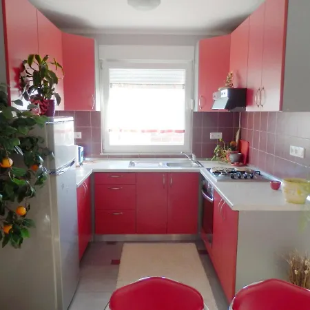 Two-bedroom In Iv * Пула
